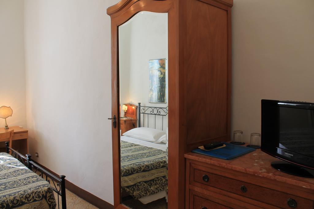 Bed and Breakfast Palazzo Masi Siena Zimmer foto